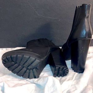 Candie’s black heeled boots